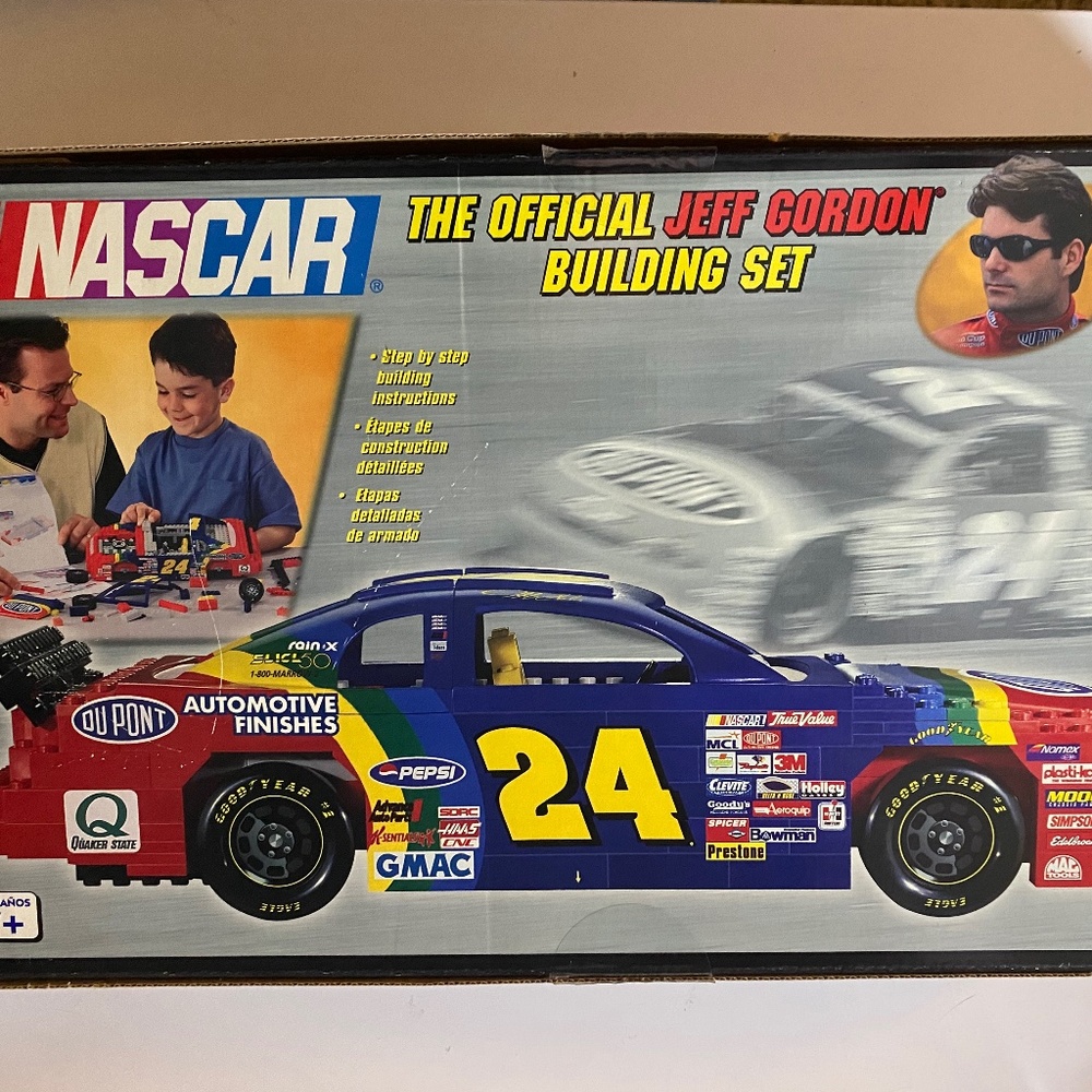 nascar 1999 Jeff Gordon (485 pieces) mega blocks